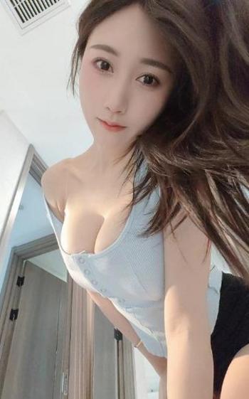 571-626-9968, 24  female escort, Fredericksburg