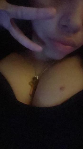 Sweetie, 20  female escort, Fredericksburg