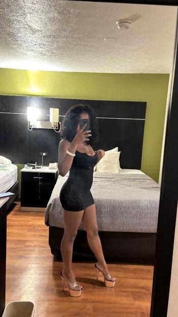 804-933-3087, 23  female escort, Fredericksburg