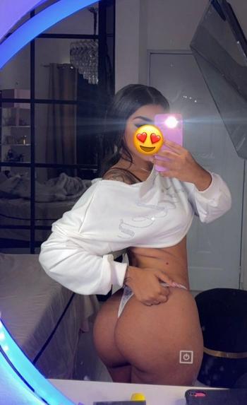 esmarelin, 26  female escort, Fredericksburg
